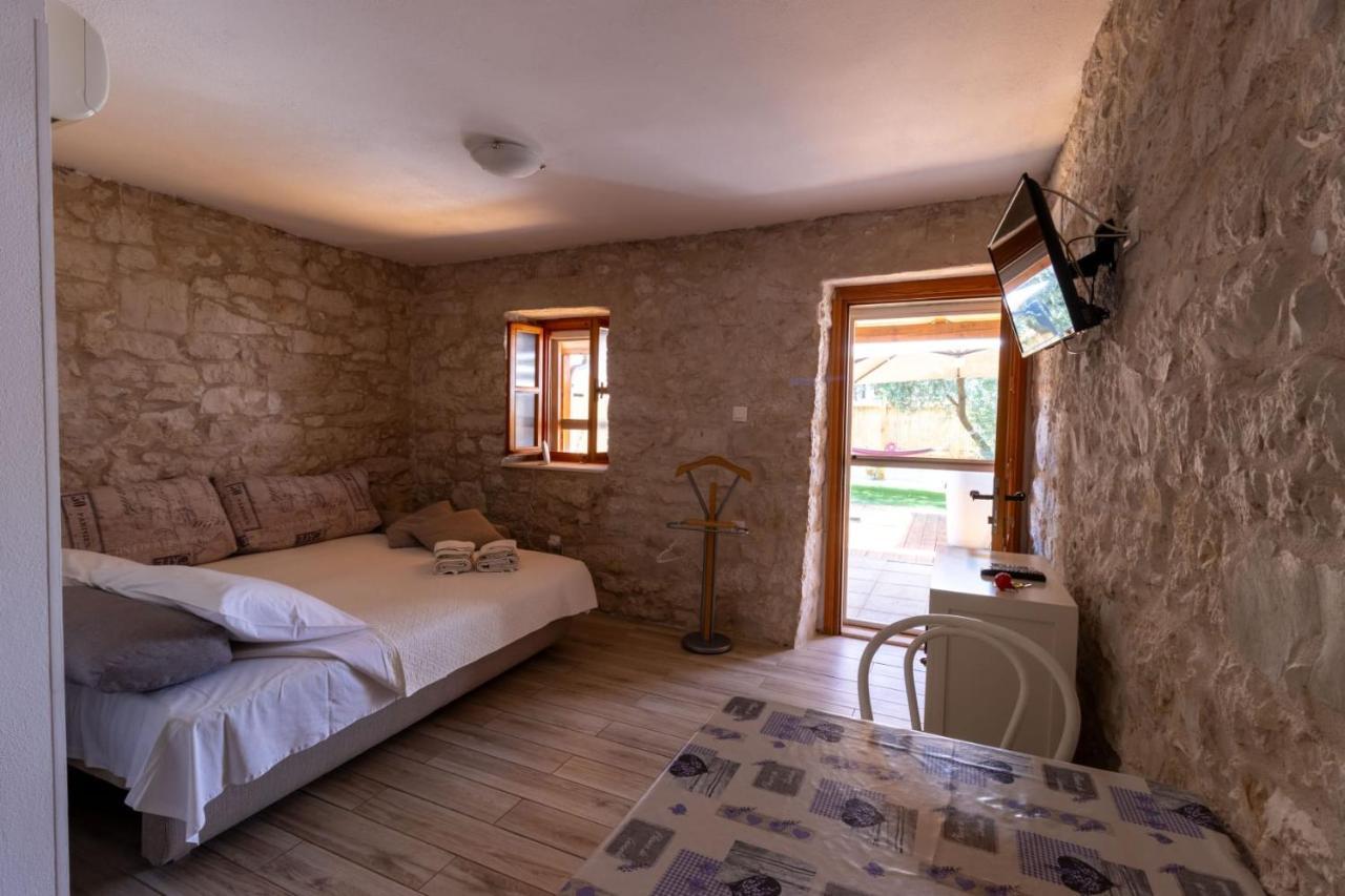 Apartman Điran Biograd Na Moru Bagian luar foto