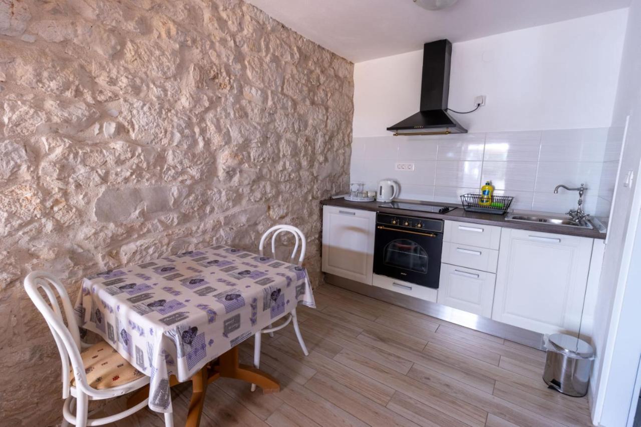 Apartman Điran Biograd Na Moru Bagian luar foto